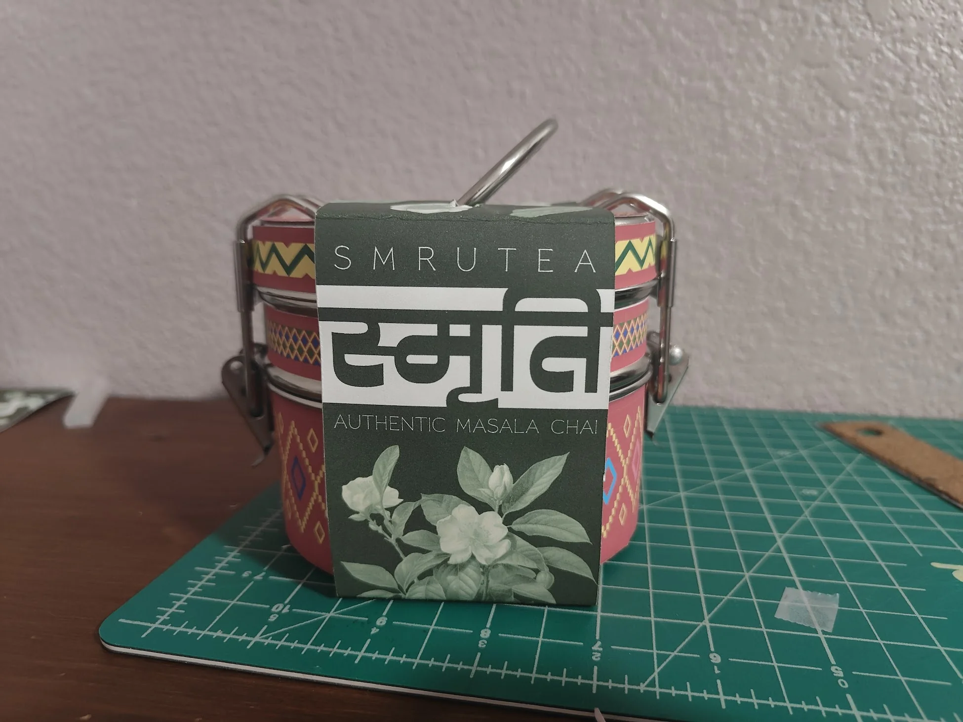 Tiffin assembled with slip